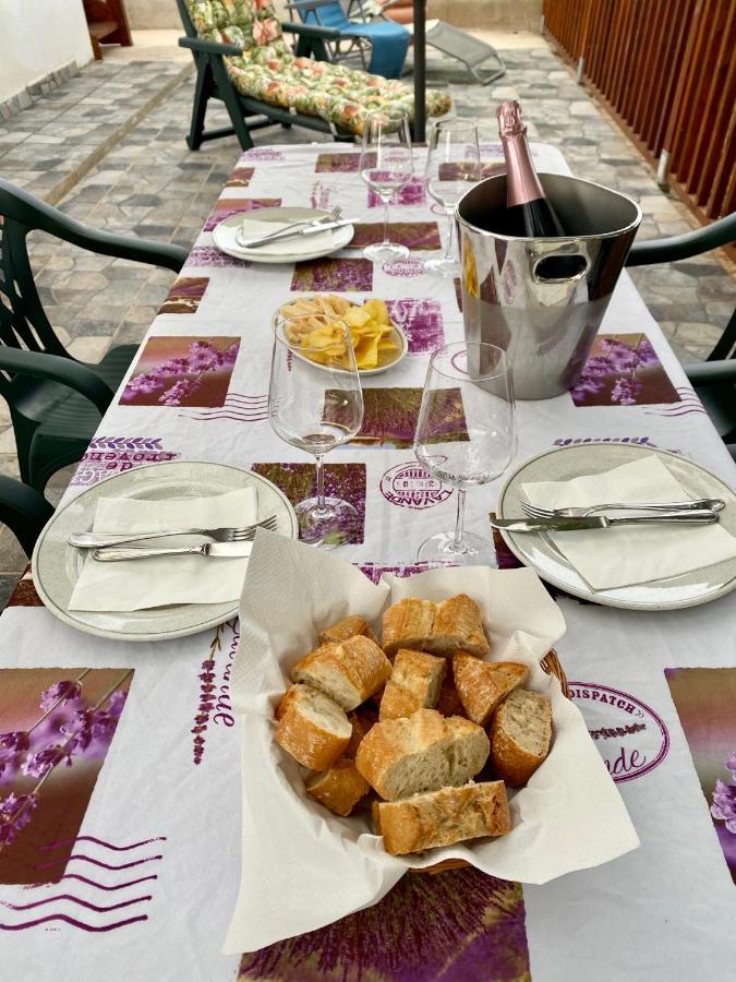 Casa Dominaty Bed & Breakfast Calig Ngoại thất bức ảnh